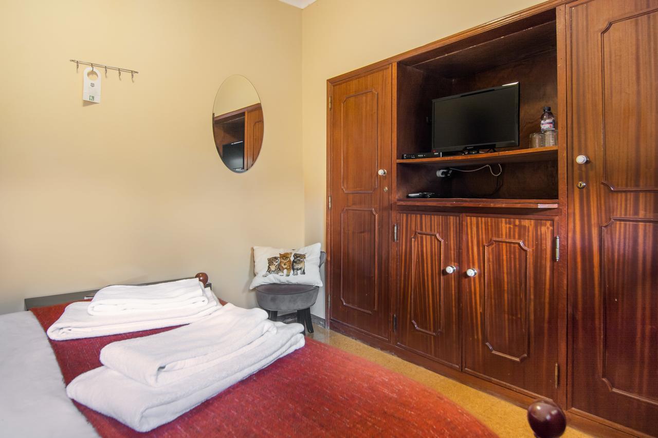 Chalet Relogio Guesthouse Sintra Luaran gambar